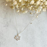 Collana Elegante con Zampa d'Argento – Acciaio Inossidabile, immagine 3 - Emma e Gemma