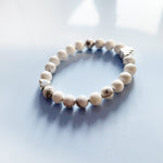 Bracciale in Pietra Naturale con Charm a Zampa e Cuore – Design Fatti a Mano, immagine 4 - Emma e Gemma