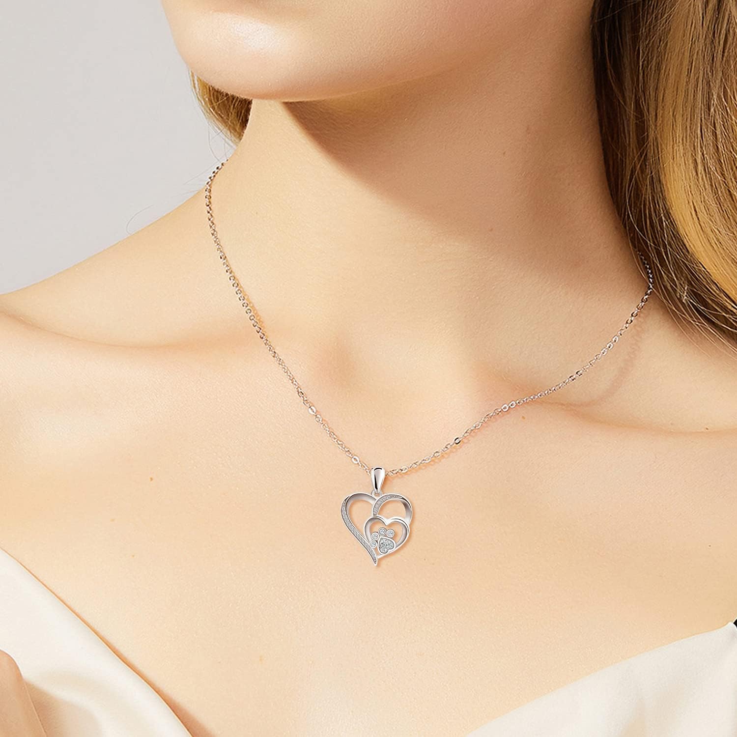 Collana in Argento Sterling con Zampa e Cuore in Zirconia, immagine 4 - Emma e Gemma