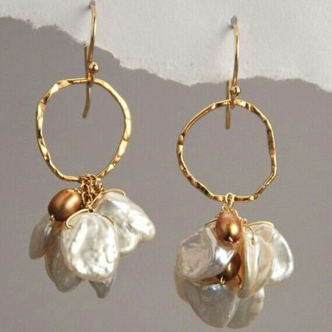 Orecchini Vintage a Perla Pendenti a Fiore Dorati - Emma e Gemma