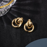 Orecchini a Cerchio Eleganti in Oro, immagine 3 - Emma e Gemma