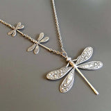 Collana Vintage con Libellula – Simbolo di Cambiamento, Luce e Libertà, immagine 2 - Emma e Gemma