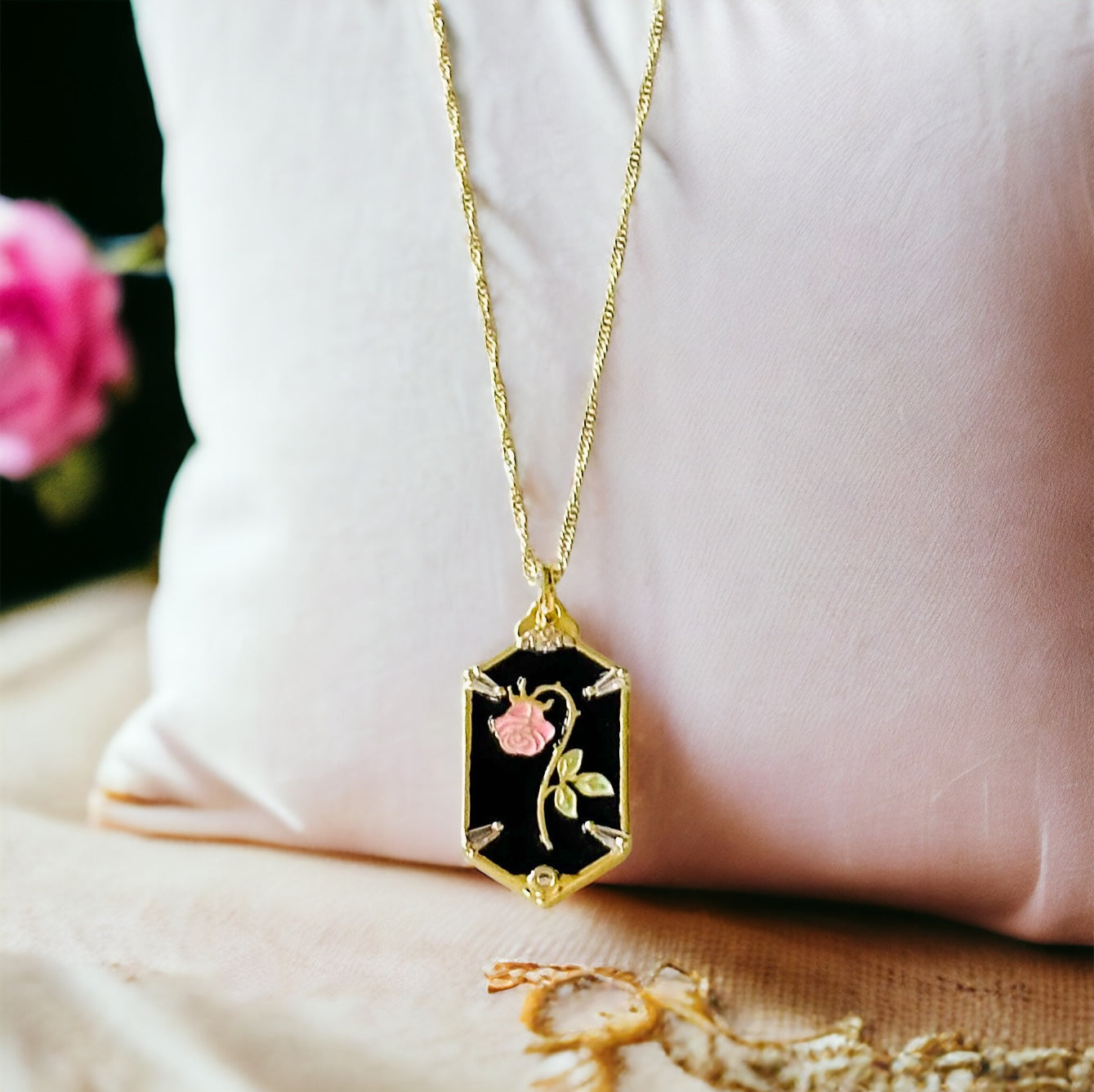 Collana con Rosa Appassita Rossina, immagine 2 - Emma e Gemma
