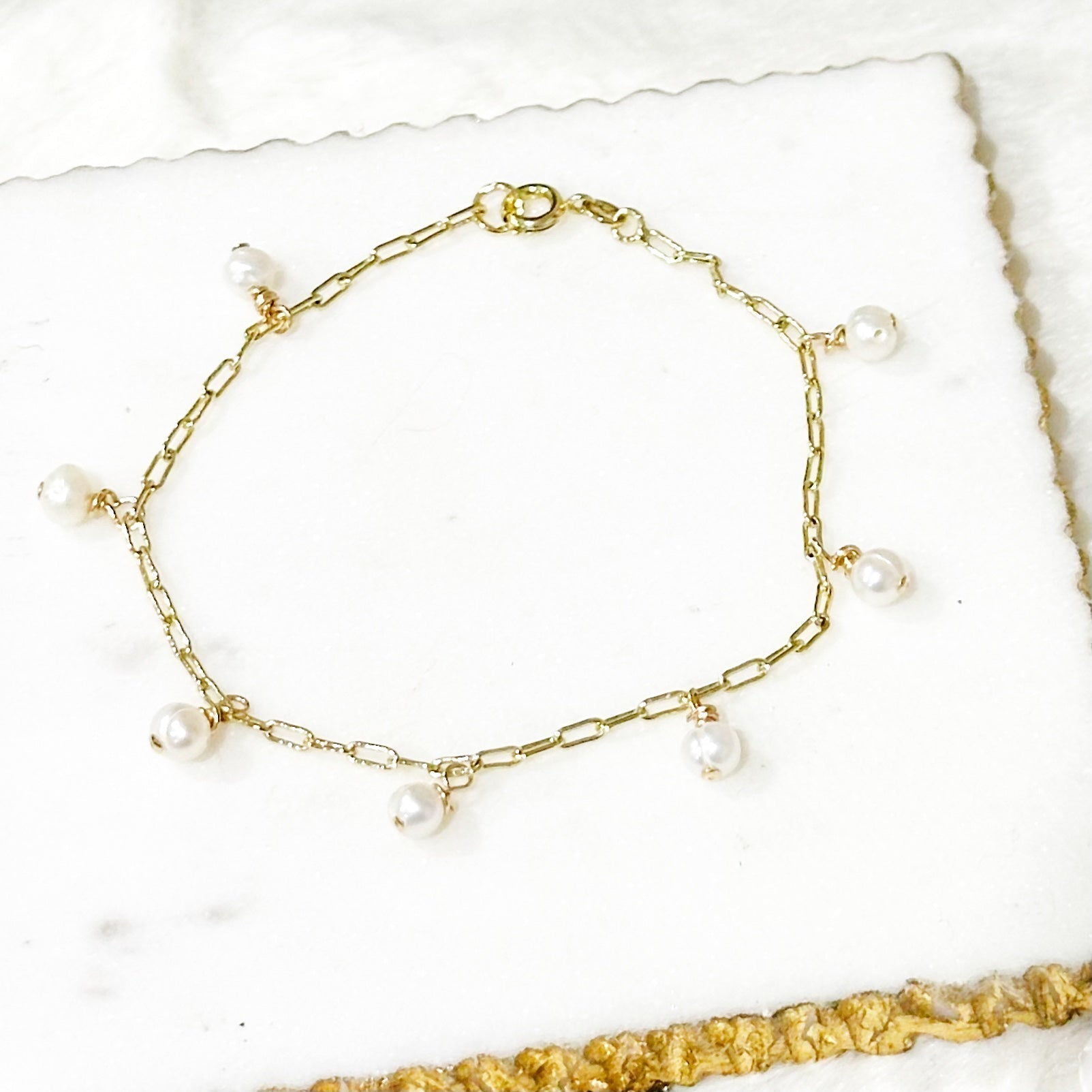 Bracciale Charm Mini Perla Gina, immagine 4 - Emma e Gemma