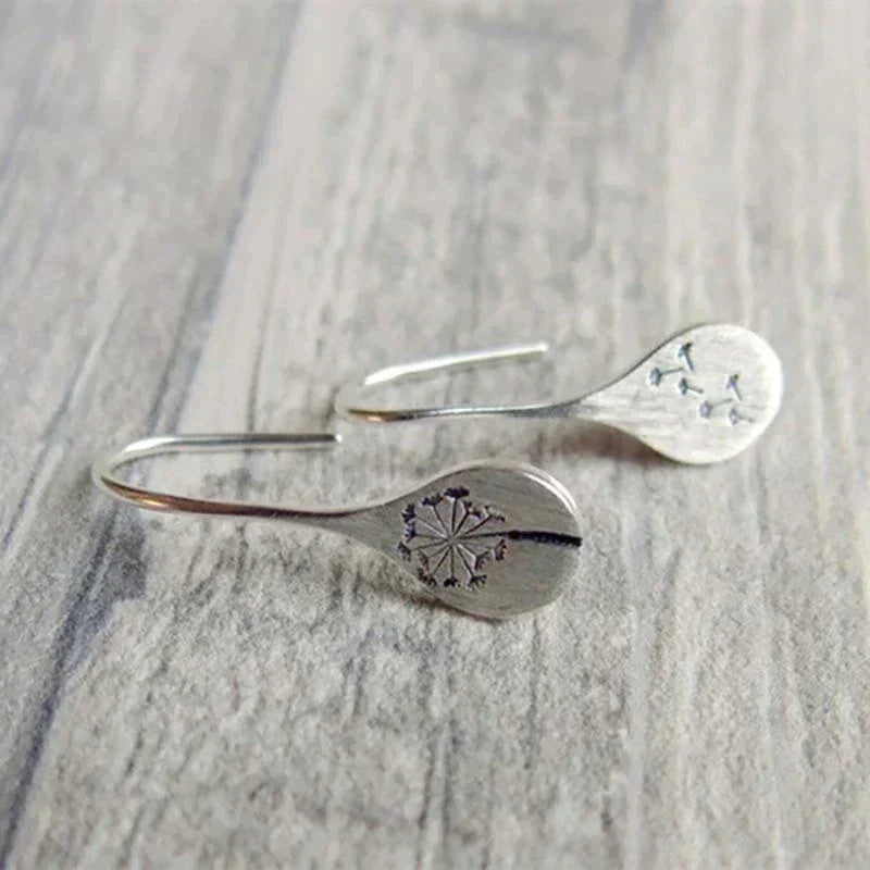 Orecchini in Argento Sterling 925 a Foglia di Dente di Leone, immagine 4 - Emma e Gemma
