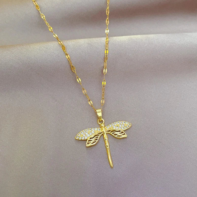 Collana con Libellula di Cristallo – Simbolo di Trasformazione e Bellezza - Emma e Gemma