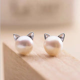 Orecchini a perno in argento sterling a forma di gatto con perla, immagine 4 - Emma e Gemma