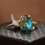 Anello Regolabile Colore Acquamarina con Colibrì – Placcato Oro 14K, immagine 3 - Emma e Gemma
