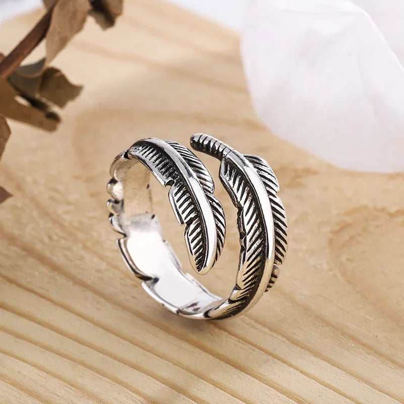Piuma di un Angelo - Anello Memoriale Regolabile, immagine 3 - Emma e Gemma