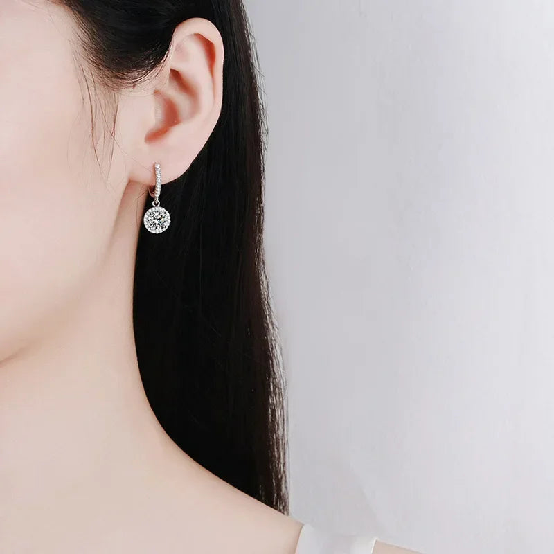 Orecchini in Moissanite da 1 Carato in Argento Sterling, immagine 5 - Emma e Gemma