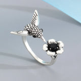 Anello Colibrì e Fiore – Anello Aperto Regolabile per Donne, immagine 2 - Emma e Gemma