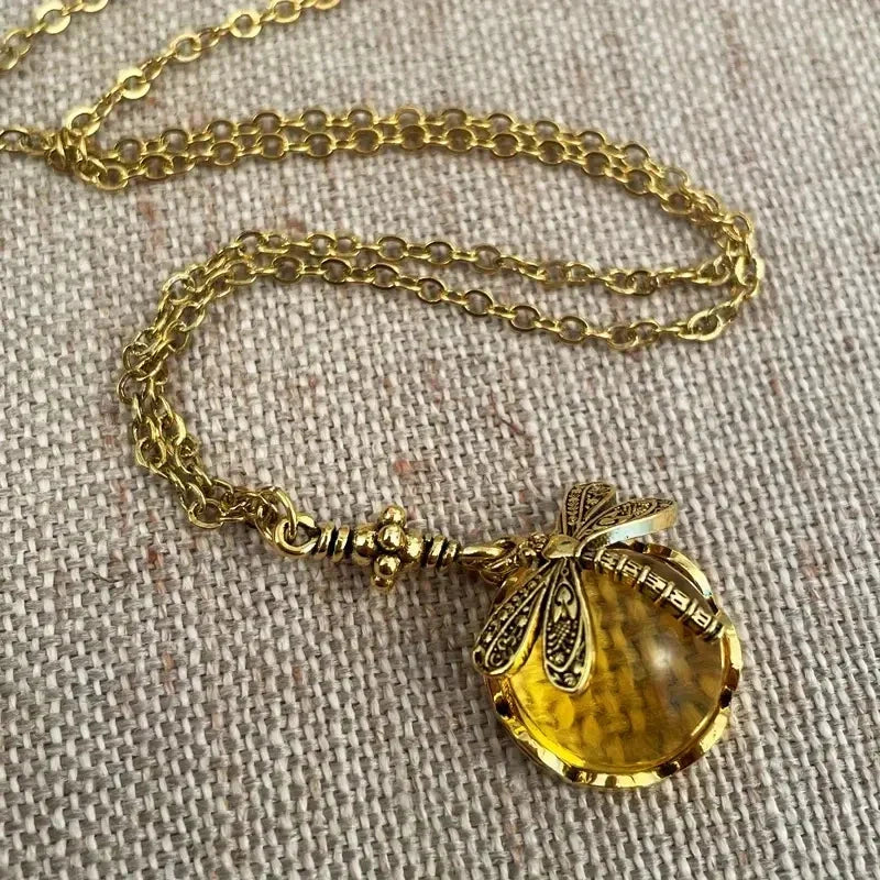 Collana con Pendente a Libellula in Oro Vintage - Emma e Gemma
