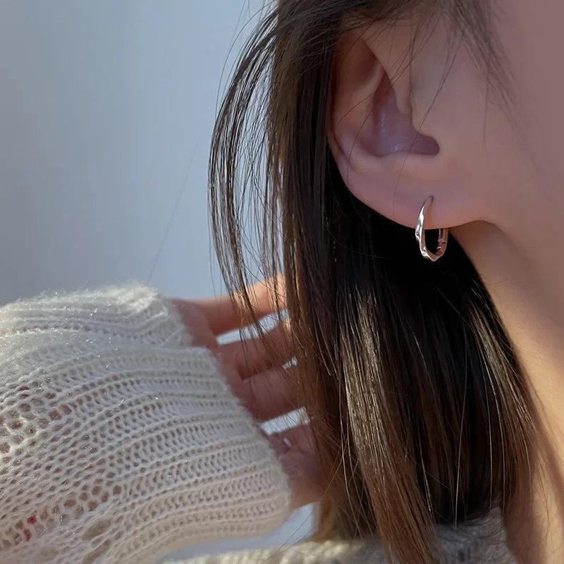 Orecchini in Argento Sterling con Incastro Rotondo, immagine 3 - Emma e Gemma