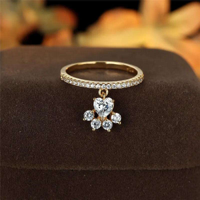 Anello Vintage con Impronta di Zampa di Gatto e Cuore in Pietra – Tonalità Oro e Argento, immagine 4 - Emma e Gemma