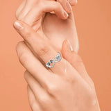Anello in Zirconia con Design a Cuore e Infinito, immagine 4 - Emma e Gemma
