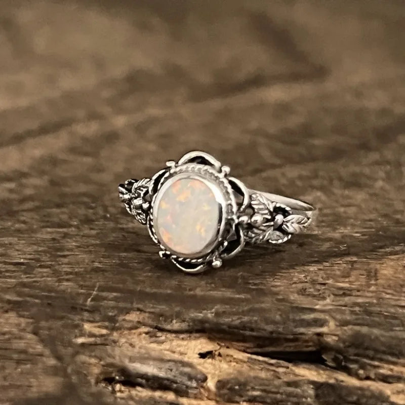 Anello Floreale in Argento Vintage e Opale - Emma e Gemma