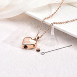Collana Memoriale per Animali Domestici – Pendente a Forma di Cuore con Incisione di Zampa, immagine 4 - Emma e Gemma