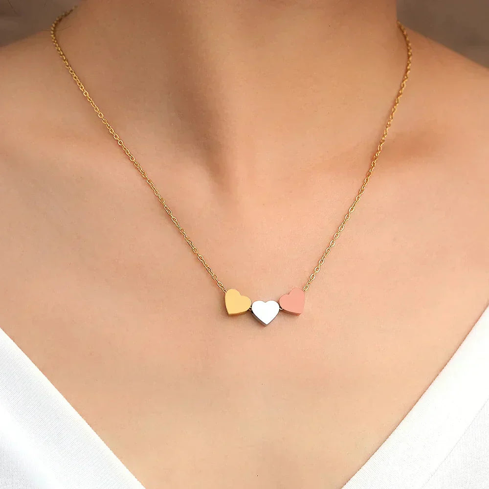 Collana a Tre Cuori in Oro, immagine 3 - Emma e Gemma