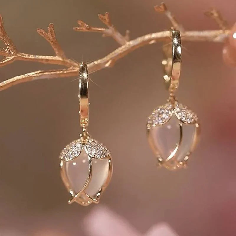 Orecchini Vintage Tulipano Bianco in Zirconia - Emma e Gemma