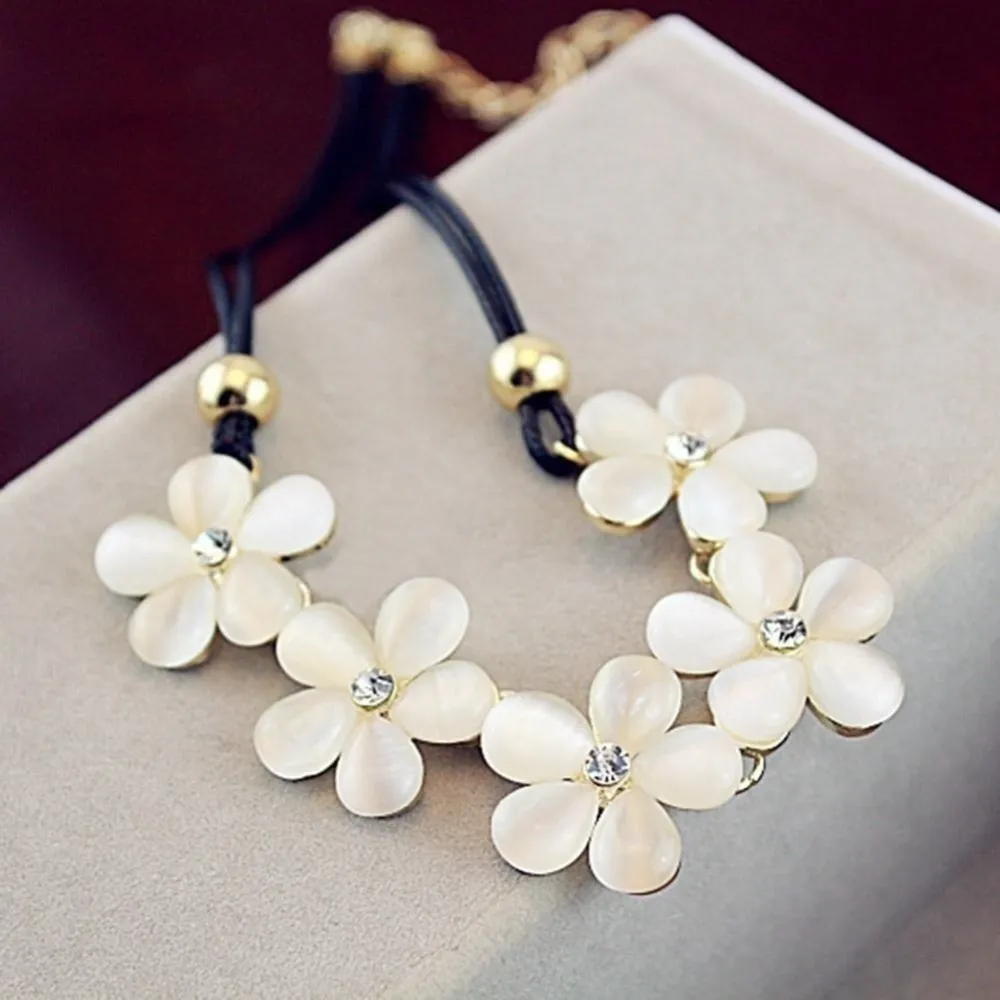 Collana Vintage Fiore Bianco - Emma e Gemma