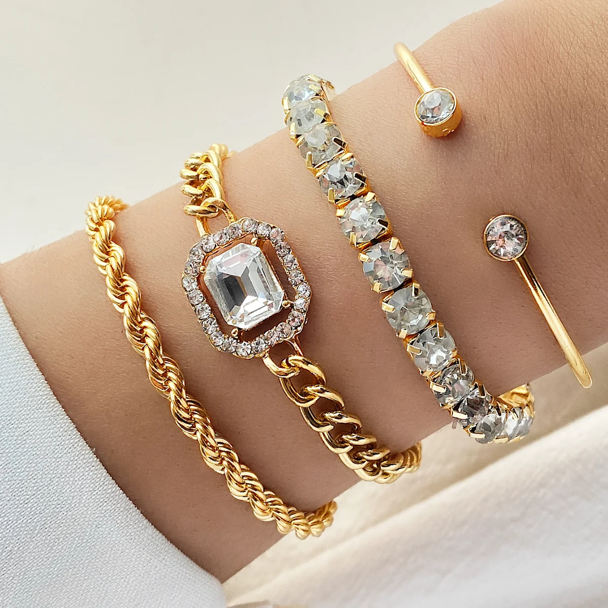 Pacchetto Bracciali Elegante Oro Luminoso - Emma e Gemma
