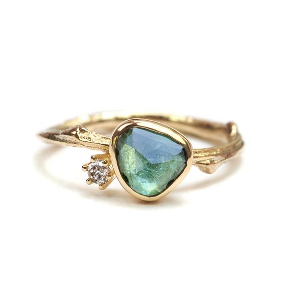 Anello Vintage in Oro con Pietra Blu - Emma e Gemma