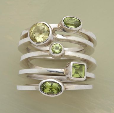 Anello Vintage in Vetro Verde con Strati di Argento - Emma e Gemma