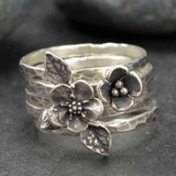 Anello a strati in argento con fiori vintage - Emma e Gemma