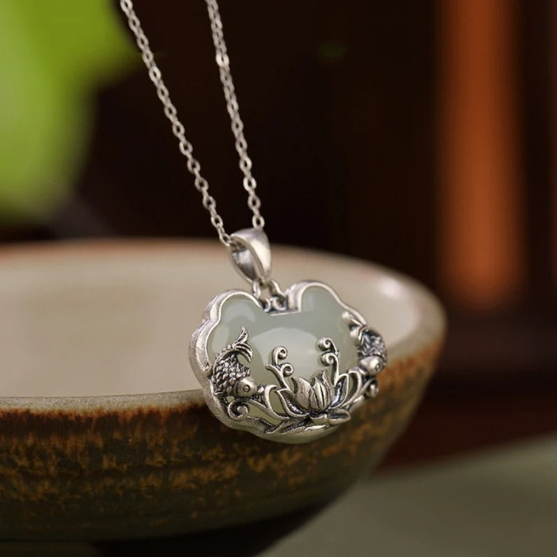 Collana Vintage in Argento a Forma di Pesce con Fiore di Loto - Emma e Gemma
