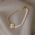 Bracciale Vintage in Perle e Oro con Fiori - Emma e Gemma