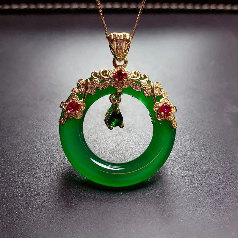 Collana con Pendente a Forma di Anello Floreale in Cristallo Verde Classico - Emma e Gemma