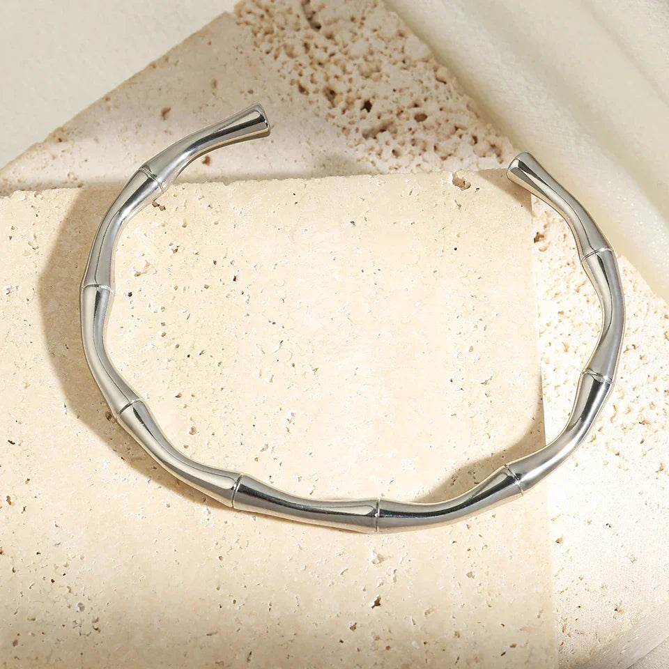 Bracciale Cuff in Bambù Minimalista Argento - Emma e Gemma