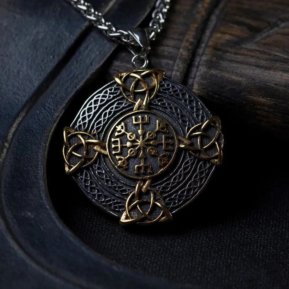 Collana con Simbolo di Protezione Vichingo in Oro e Argento - Emma e Gemma