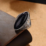 Anello Ovale in Argento Vintage con Pietra di Mezzanotte - Emma e Gemma