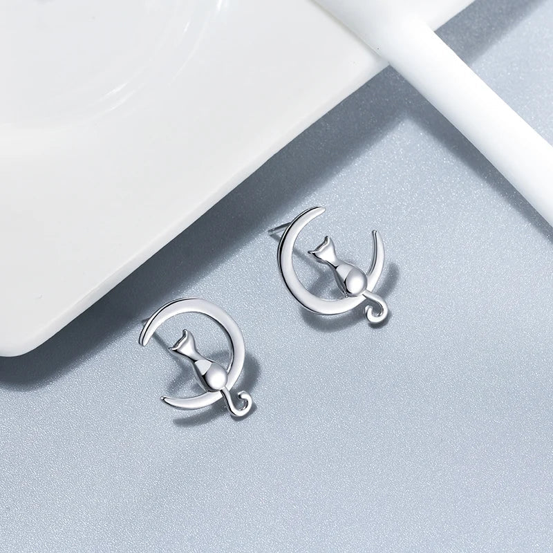 Orecchini a perno in argento sterling con Luna e Gatto - Emma e Gemma