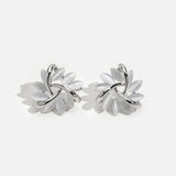 Orecchini a perno a forma di fiore circolare in opale elegante e squisito in oro, immagine 5 - Emma e Gemma