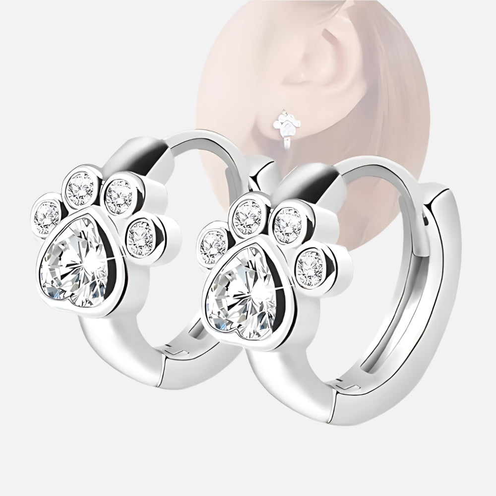 Orecchini Huggie a forma di zampa con Zirconia scintillante - Emma e Gemma